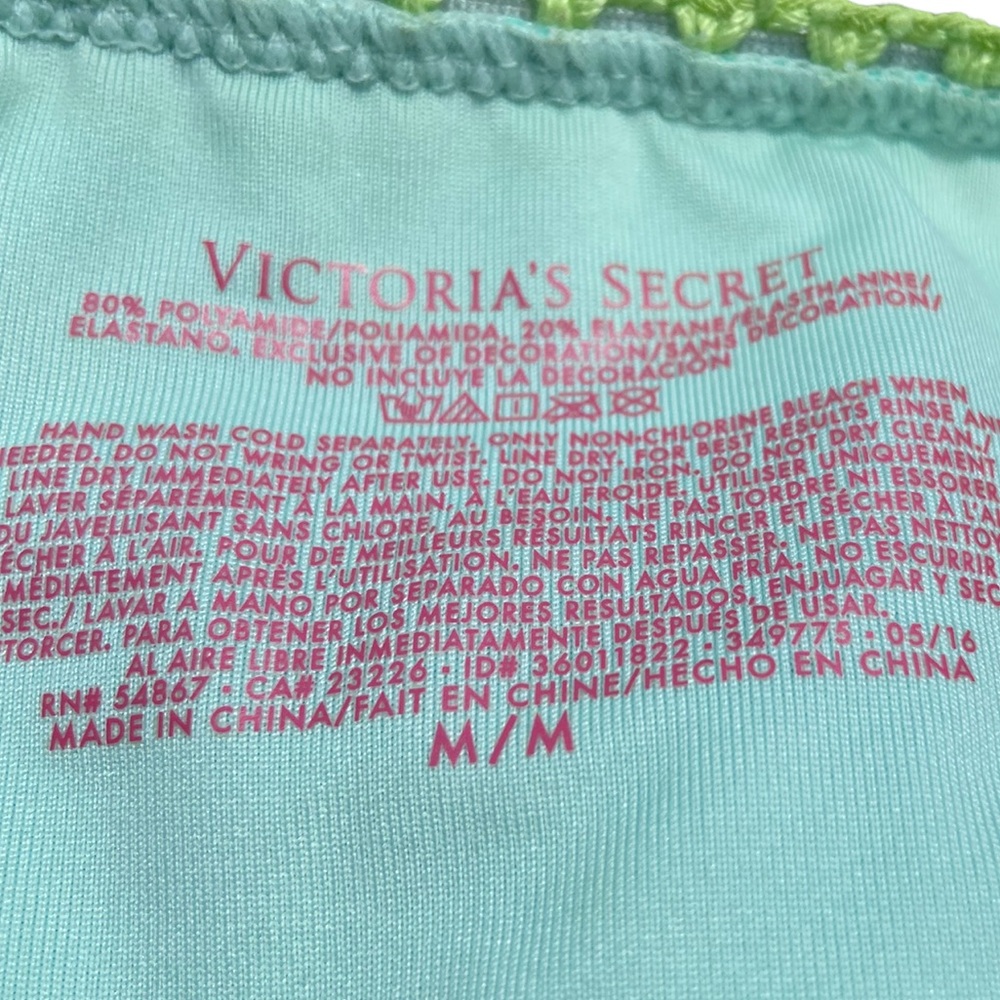 Victorias Secret Bikini Set! Top-Small Bottoms-Medium - Picture 9 of 13